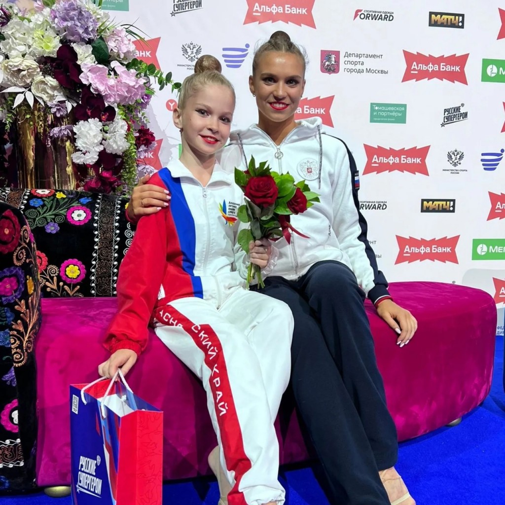 Влада Николаенко