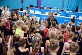 ЗТР ЕКАТЕРИНА СИРОТИНА ПРОВЕЛА ТРЕНИРОВКУ ДЛЯ ГИМНАСТОК "НОВОЙ ЛИГИ"